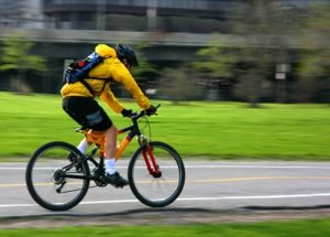 Accidentes Automovilísticos-Bicicletas están Aumentando en Chicago