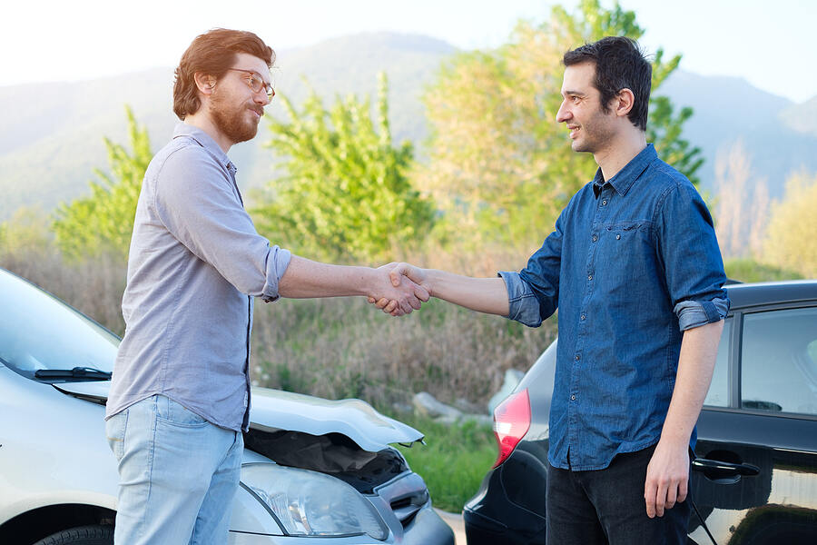 How Do I Settle a Car Accident Claim Without a Lawyer?