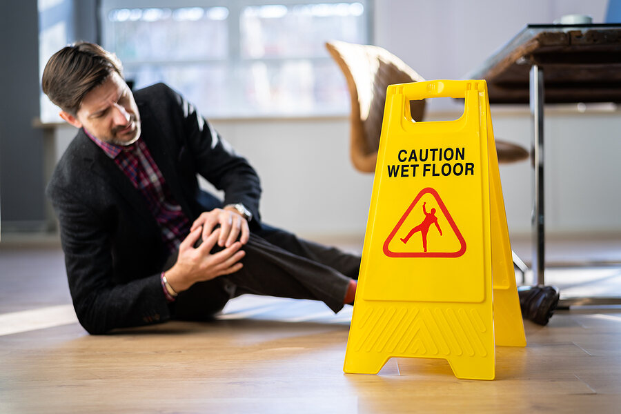 who is liable in a slip and fall accident